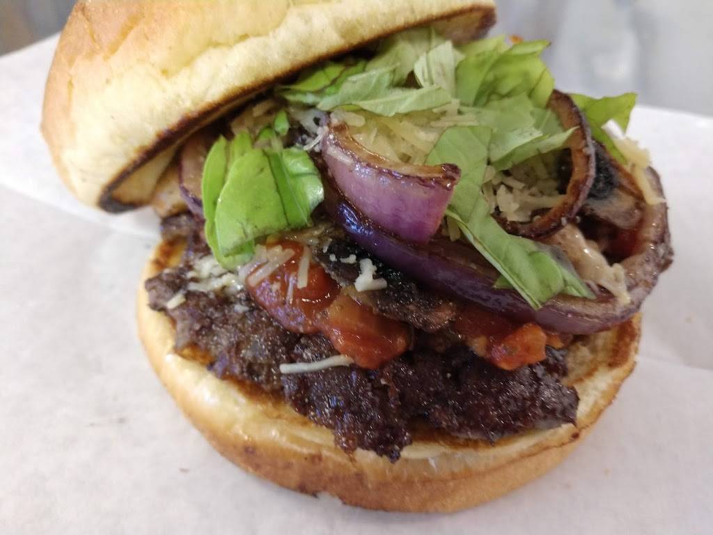 Escape on 2nd Ave | restaurant | 157 2nd Ave, Clayton, WI 54004, USA | 7152632040 OR +1 715-263-2040