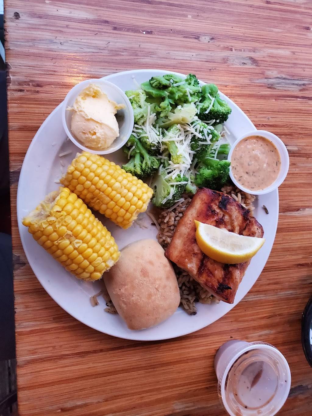 River Bottom Grille By Stanfields | restaurant | 1050 Clayborn Liles Dr, Florence, AL 35630, USA | 2567681721 OR +1 256-768-1721