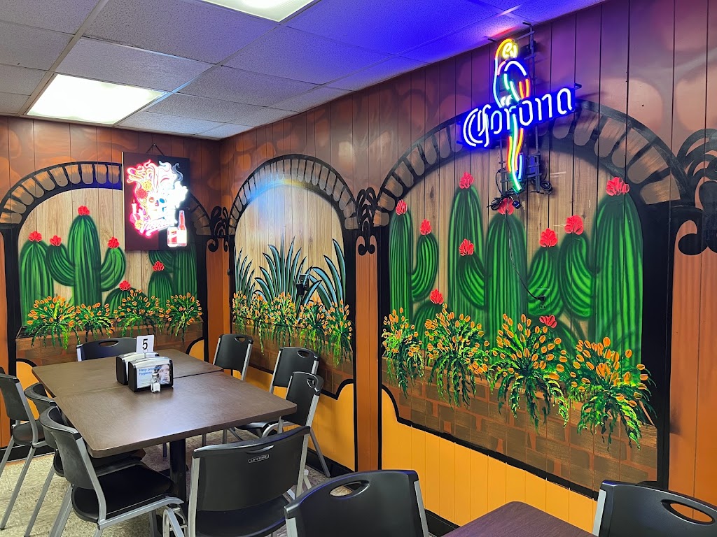 El Grullo #4 | restaurant | 3195 Fort Campbell Blvd, Clarksville, TN 37042, USA | 9312164474 OR +1 931-216-4474