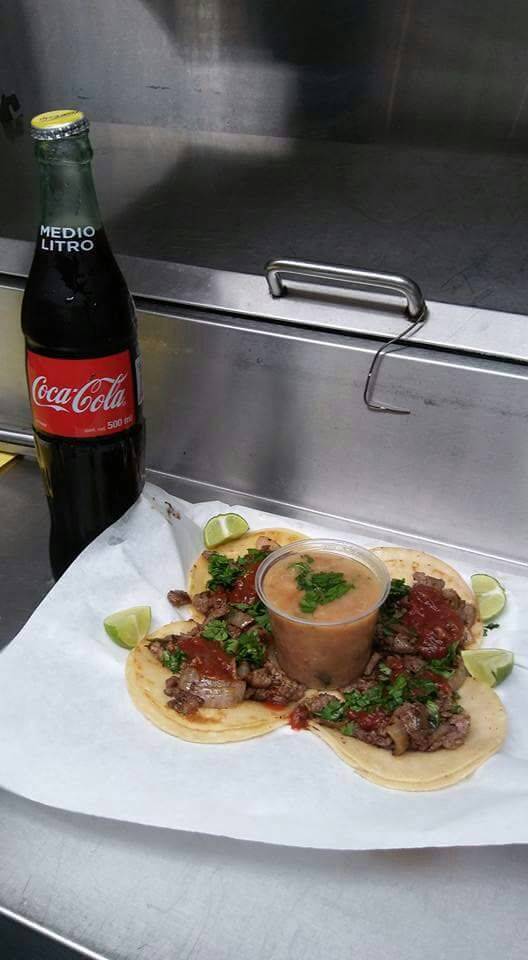 TORTAS Torito Loco | restaurant | 2211 Culebra Rd, San Antonio, TX 78228, USA | 2104656502 OR +1 210-465-6502