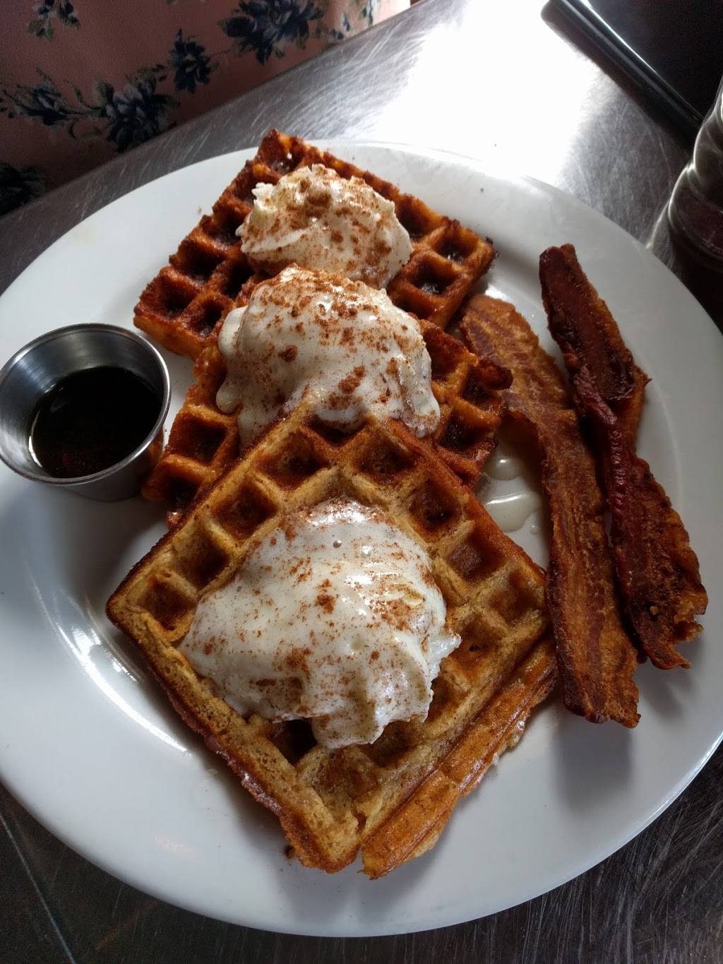 Northstar House | restaurant | 202 E Falls St, Ithaca, NY 14850, USA | 6072168580 OR +1 607-216-8580