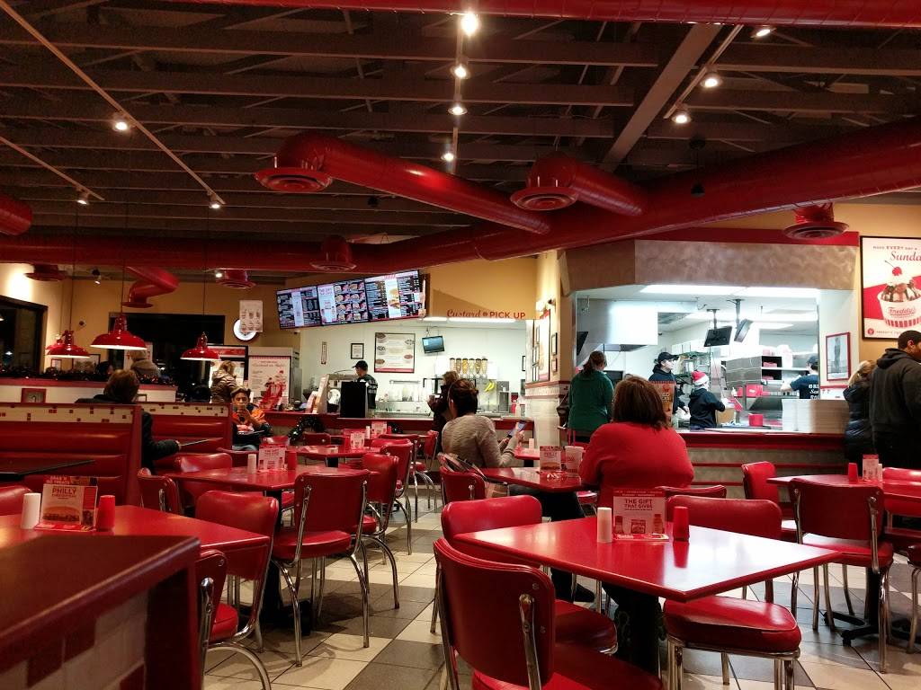 Freddys Frozen Custard & Steakburgers | restaurant | 11775 S Black Bob Rd, Olathe, KS 66062, USA | 9138153274 OR +1 913-815-3274
