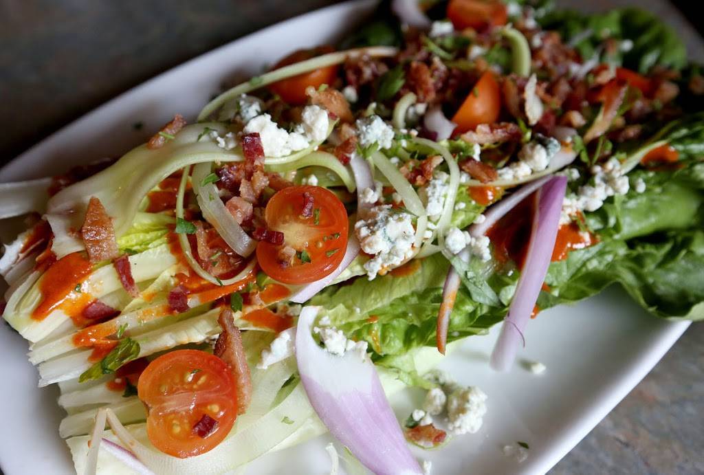 Off Broadway Drafthouse | restaurant | 5404 Raywood Rd, Madison, WI 53713, USA | 6086309111 OR +1 608-630-9111