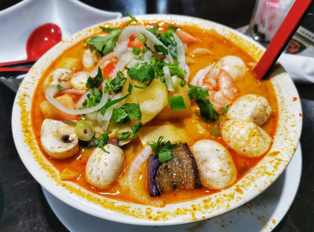 Red Papaya Thai and Grill | restaurant | 55 Wyndham St N, Guelph, ON N1H 7T8, Canada | 5192657070 OR +1 519-265-7070