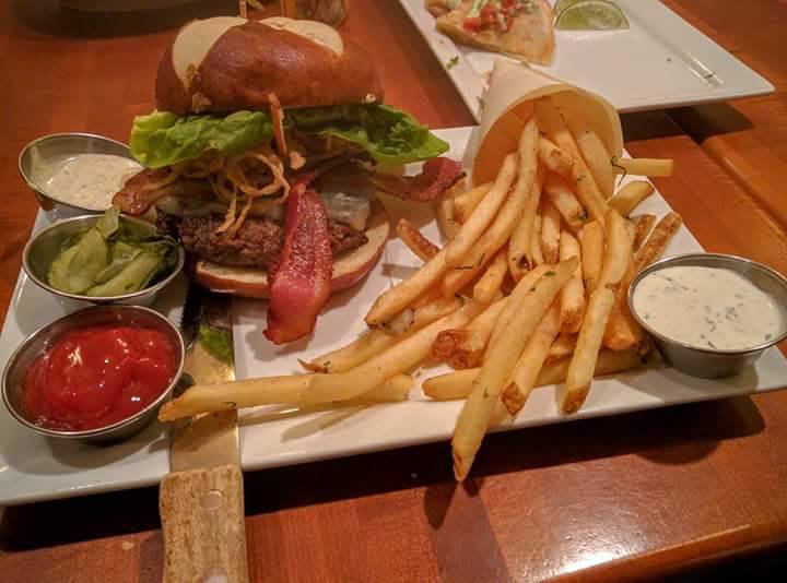 Lakeshore Grill | restaurant | 6601 France Ave S, Edina, MN 55435, USA | 9529246727 OR +1 952-924-6727