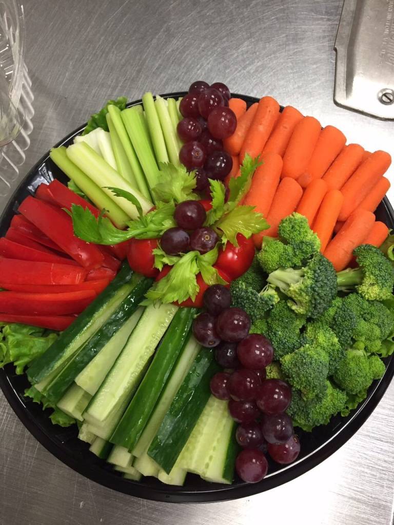 Druxys Famous Deli | restaurant | 4025 Yonge St Unit 105, North York, ON M2P 2E3, Canada | 4165120675 OR +1 416-512-0675