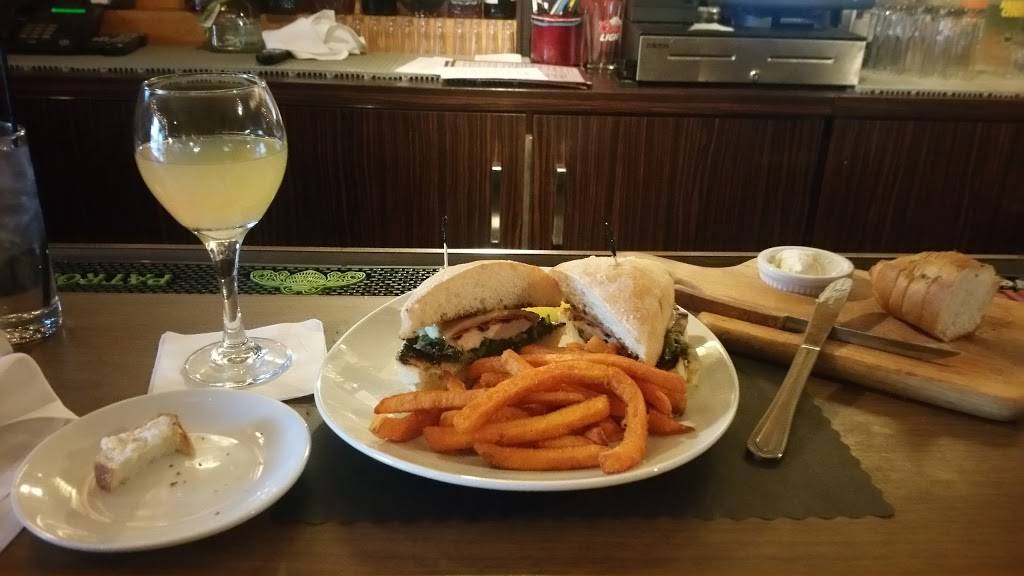 Nesticos | restaurant | 412 N Main St, North Syracuse, NY 13212, USA | 3154585188 OR +1 315-458-5188