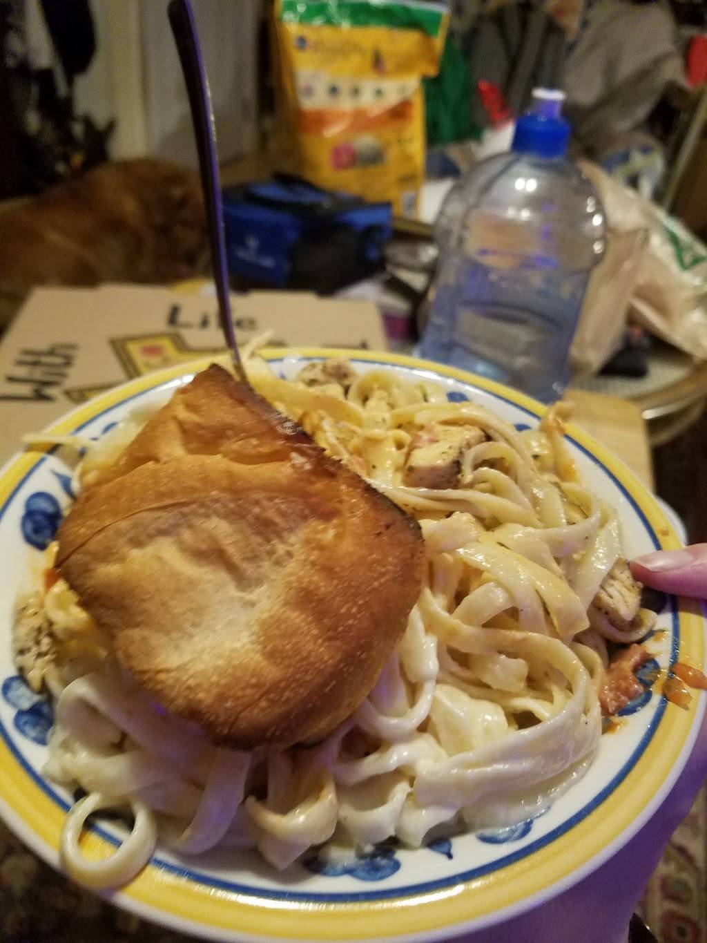 Blanco River Pizza Company | restaurant | 306 Pecan St, Blanco, TX 78606, USA | 8308333221 OR +1 830-833-3221