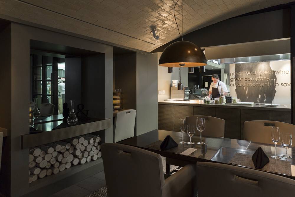 Cureight | restaurant | 24 Waterway Ave #128, The Woodlands, TX 77380, USA | 2812035688 OR +1 281-203-5688