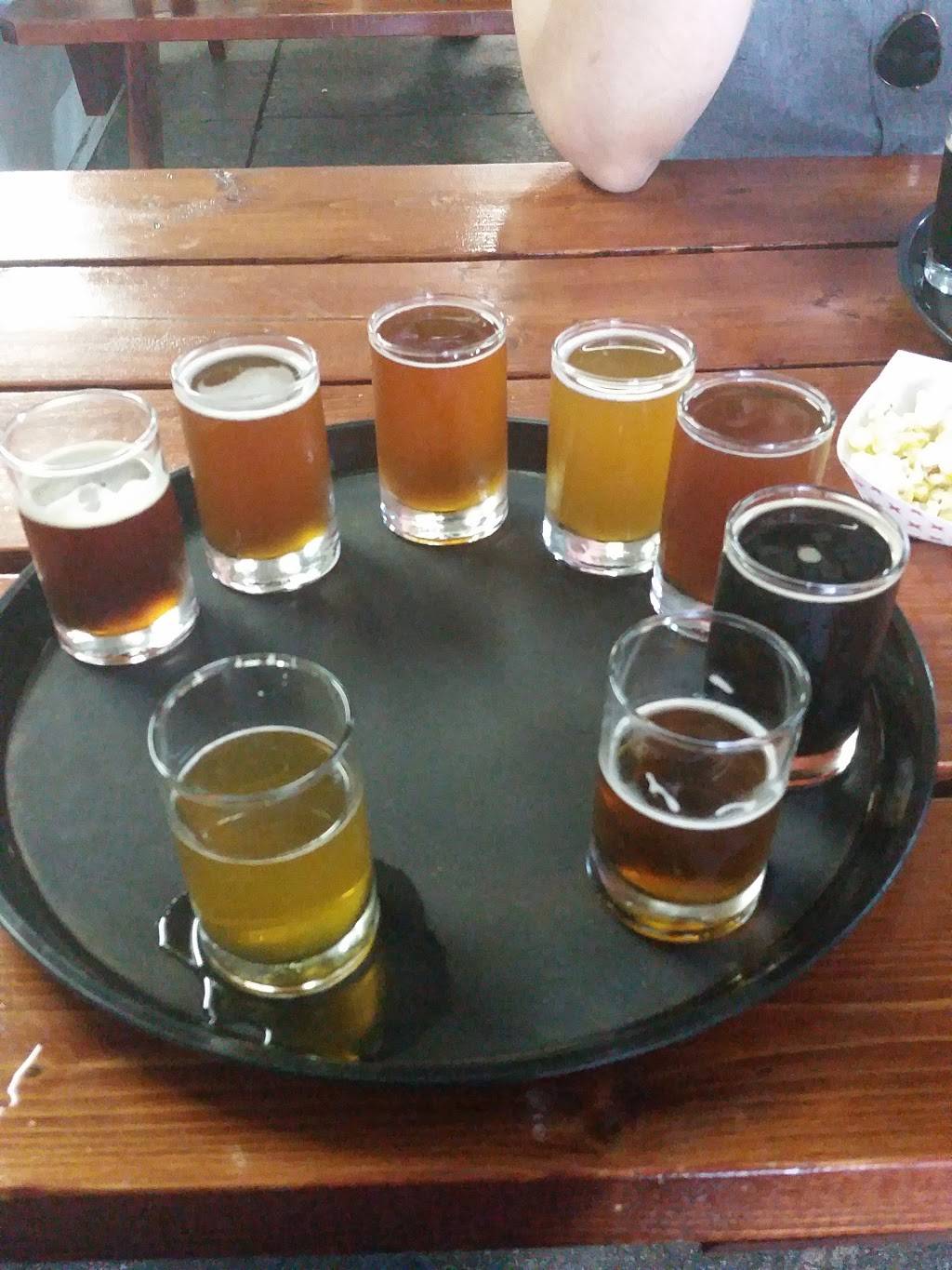 Big Head Brewing Co. | restaurant | 6204 W State St, Wauwatosa, WI 53213, USA | 4142579782 OR +1 414-257-9782