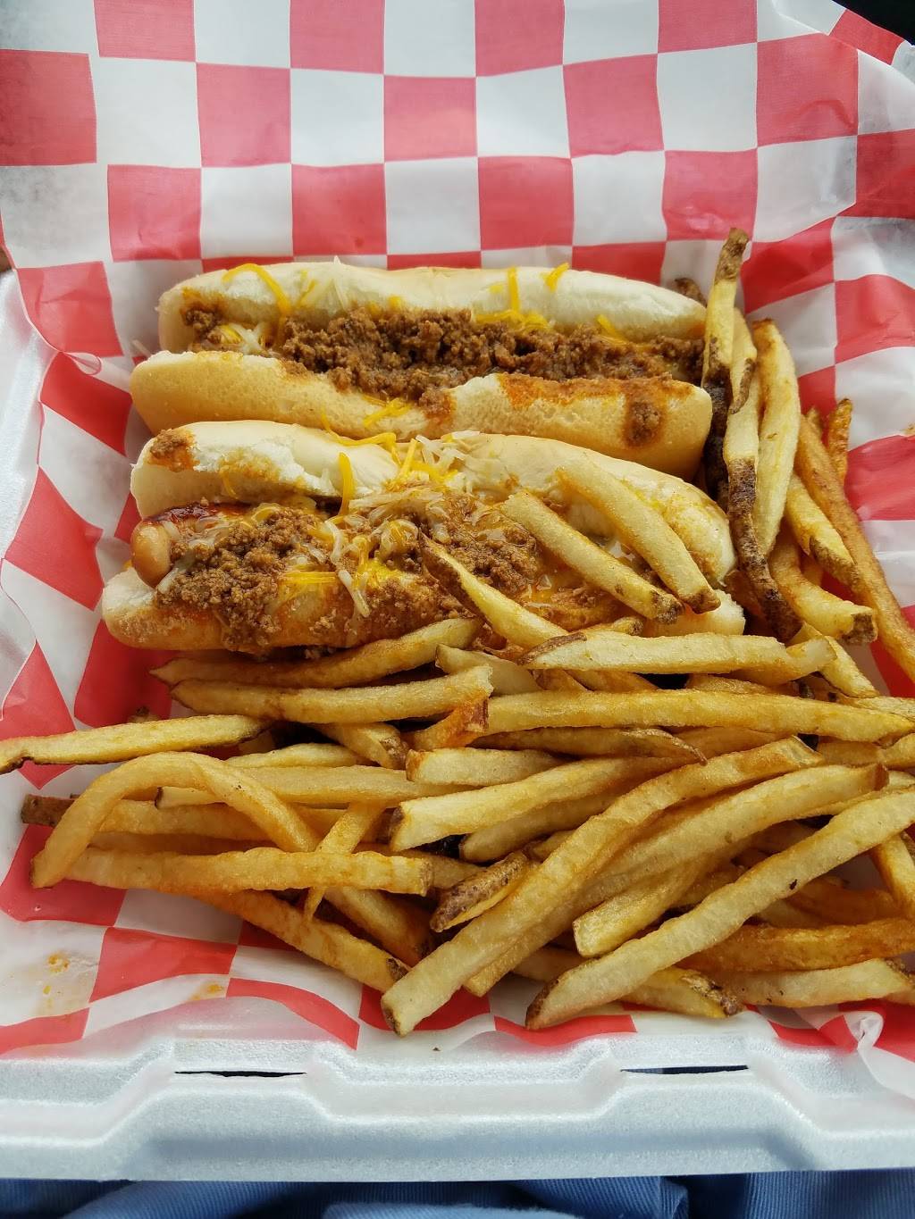 Surf Dogs | restaurant | 1464 Mt Pleasant Rd, Chesapeake, VA 23320, USA | 7578197124 OR +1 757-819-7124