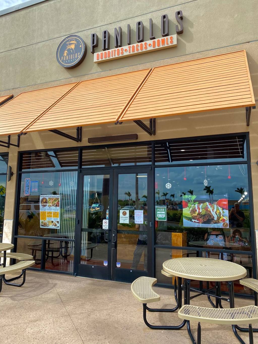 Paniolos | restaurant | 4450 Kapolei Pkwy #520, Kapolei, HI 96707, USA | 8086742223 OR +1 808-674-2223