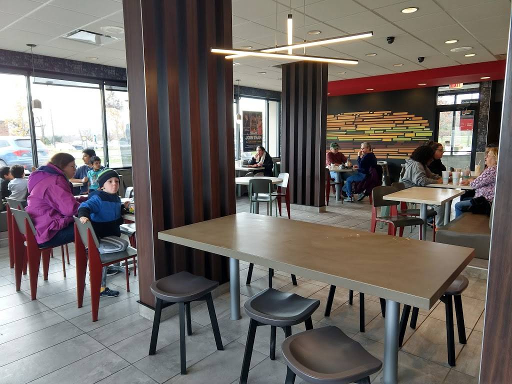McDonalds | cafe | 3811 Carpenter Rd, Ypsilanti, MI 48197, USA | 7344779010 OR +1 734-477-9010