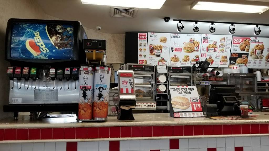 KFC | restaurant | 1251 S Woodlawn St, Wichita, KS 67218, USA | 3166183076 OR +1 316-618-3076