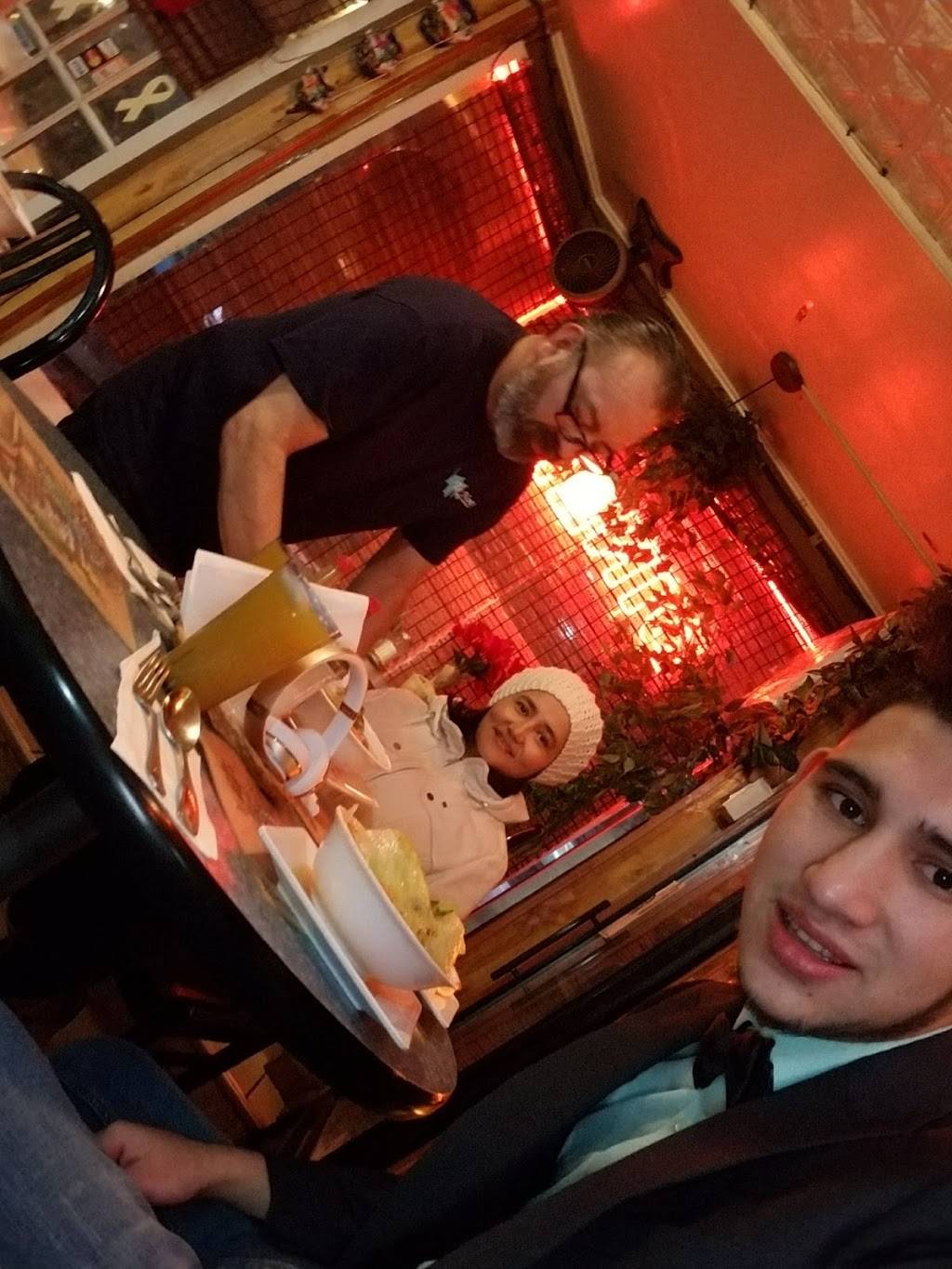 El Mana Restaurant Diner | restaurant | 28 N Main St, Spring Valley, NY 10977, USA | 8452906210 OR +1 845-290-6210