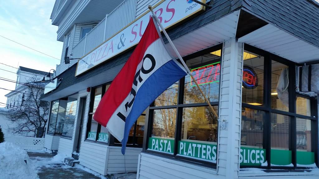 Medway Village Pizza & Subs | meal delivery | 135 Village St, Medway, MA 02053, USA | 5085338582 OR +1 508-533-8582