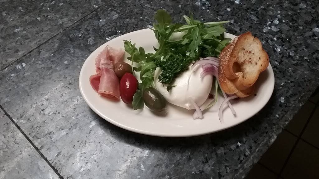 Montebellos Pizzeria & Pasta | restaurant | 107 Lockwood Ave, Yonkers, NY 10701, USA | 9143760891 OR +1 914-376-0891