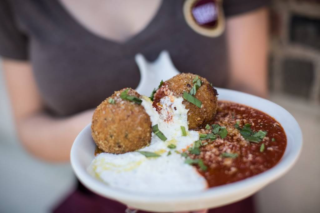 Pizza Shop | restaurant | 27 Water St, Newburgh, NY 12550, USA | 8455657467 OR +1 845-565-7467