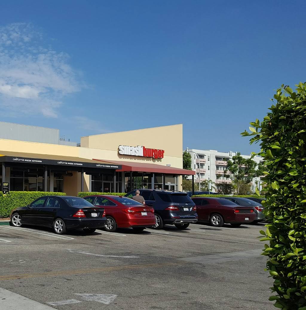 Smashburger | restaurant | 10704 Venice Blvd #B, Ste 330, Culver City, CA 90232, USA | 3108936244 OR +1 310-893-6244