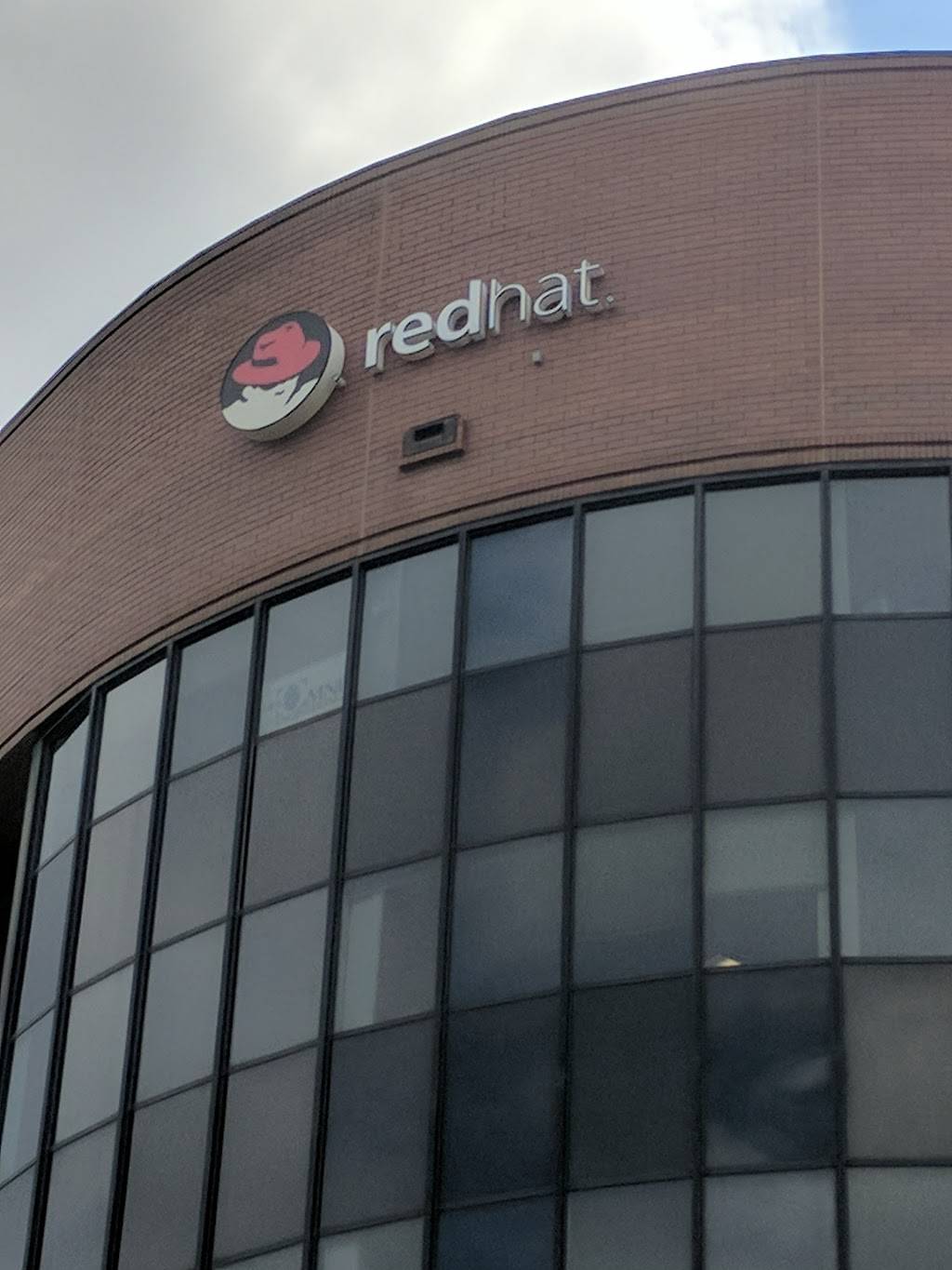 Wildfire | restaurant | 1714 U International Dr, McLean, VA 22102, USA | 7034429110 OR +1 703-442-9110