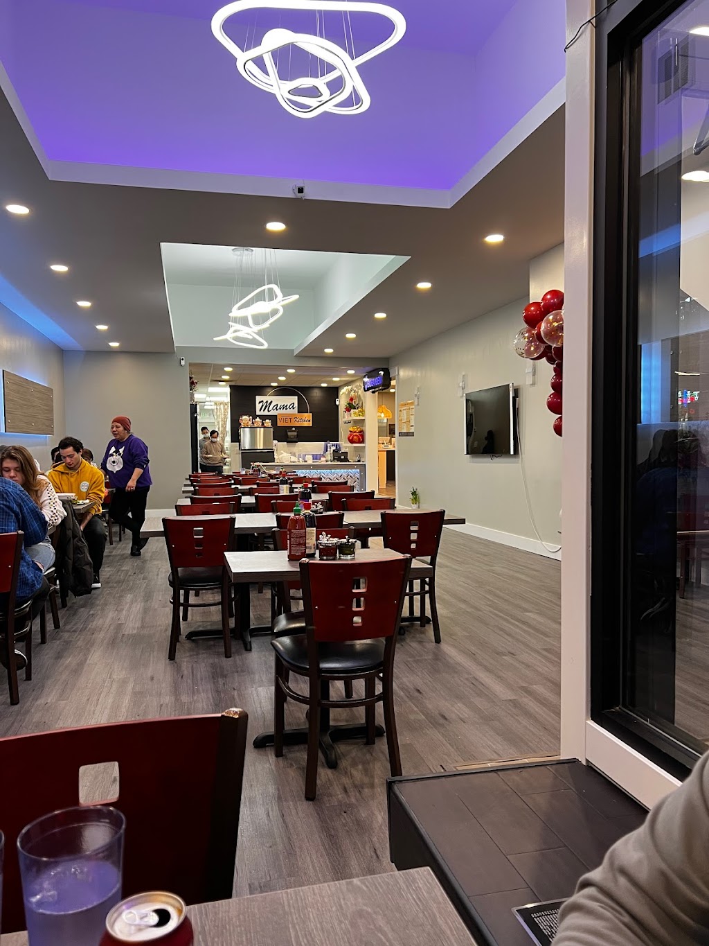 Mamas Viet Kitchen | restaurant | 4213 University Way NE, Seattle, WA 98105, USA | 2065456992 OR +1 206-545-6992