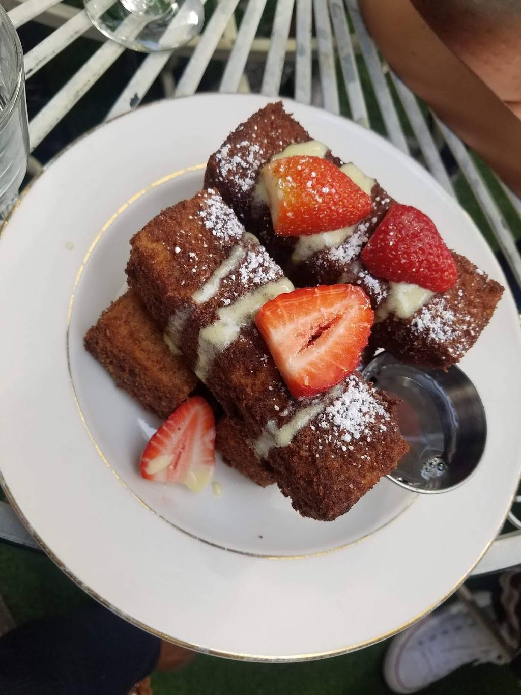 Pearls Rooftop | night club | 8909 Sunset Blvd, West Hollywood, CA 90069, USA | 3103606800 OR +1 310-360-6800