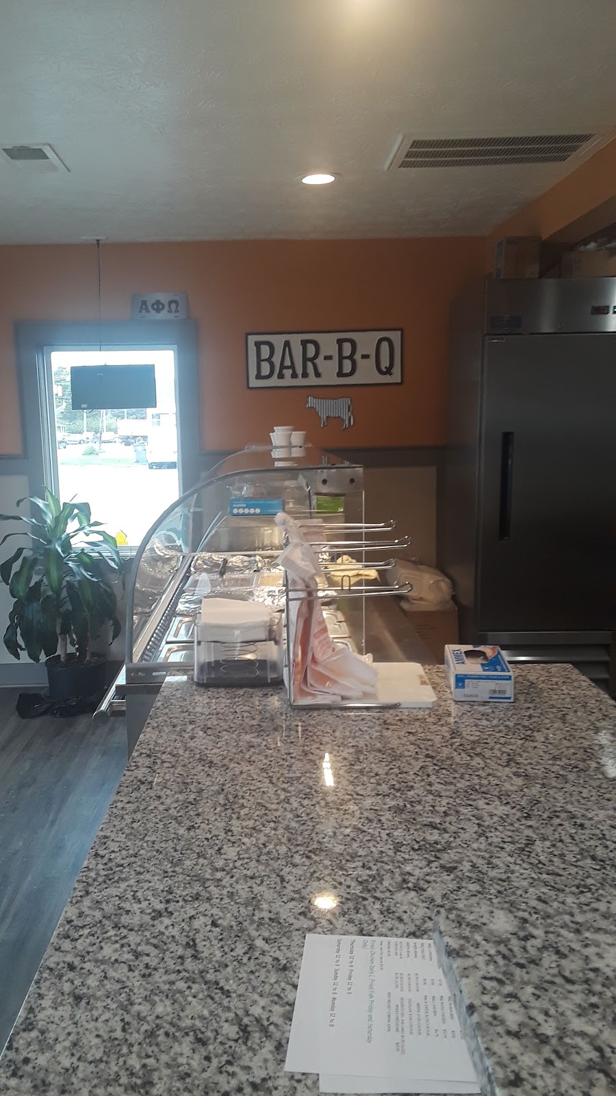 EARLS BBQ SMOKEHOUSE | restaurant | 36 E Troy Ave, Indianapolis, IN 46225, USA | 3176028745 OR +1 317-602-8745