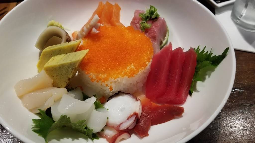 Mizuno Japanese Restaurant | restaurant | La Promenade Distinctively yo Shoppes #115, 1860 Laskin Rd, Virginia Beach, VA 23454, USA | 7574221200 OR +1 757-422-1200