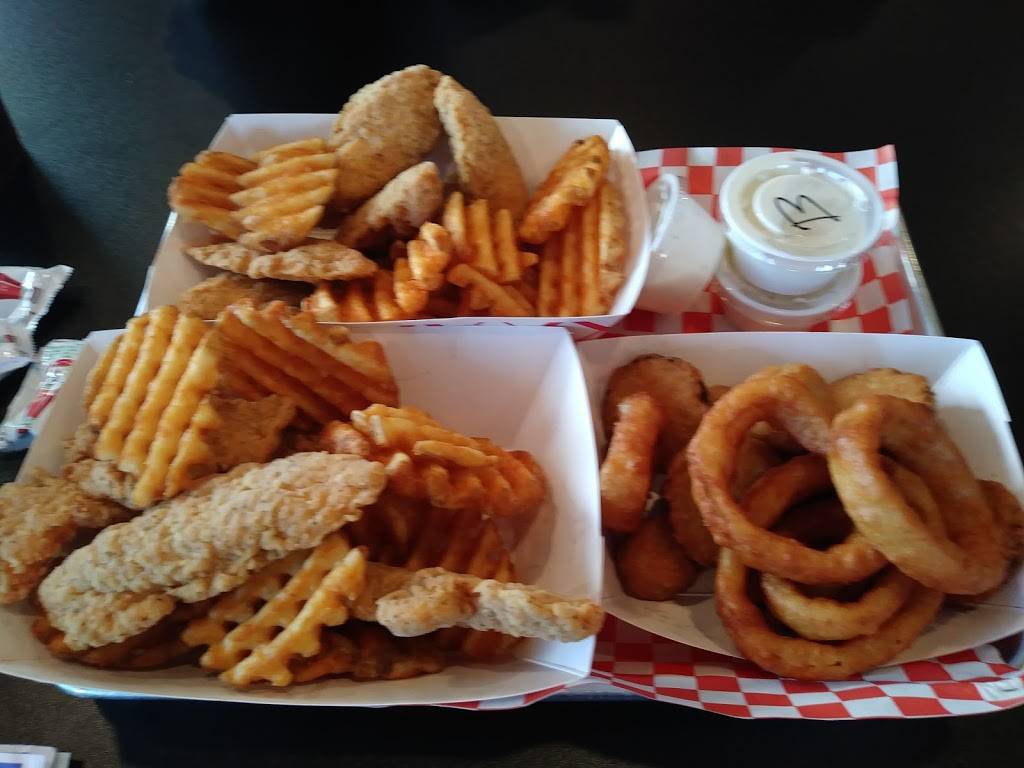 CDs Wings | restaurant | 7685 W 88th Ave, Westminster, CO 80005, USA | 3034677700 OR +1 303-467-7700