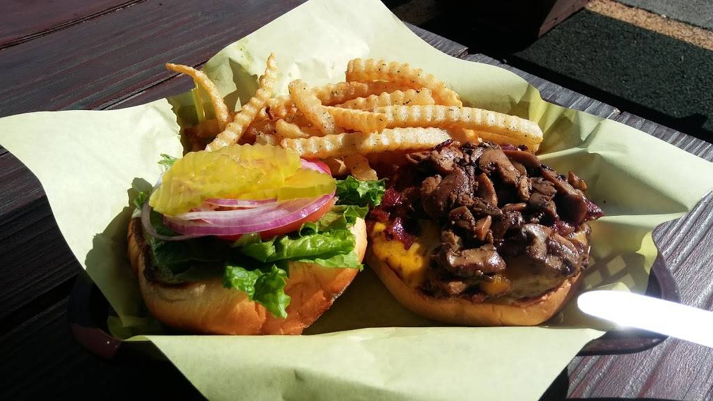 Ds Diner | restaurant | 7260 Healdsburg Ave, Sebastopol, CA 95472, USA | 7078298080 OR +1 707-829-8080