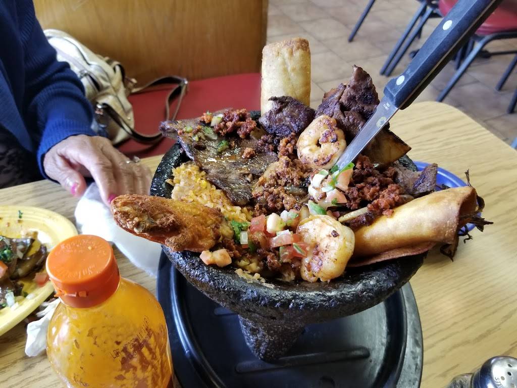 El Sombrero Mexican Restaurant | restaurant | 1801 W Elm St, Lebanon, MO 65536, USA | 4175880279 OR +1 417-588-0279