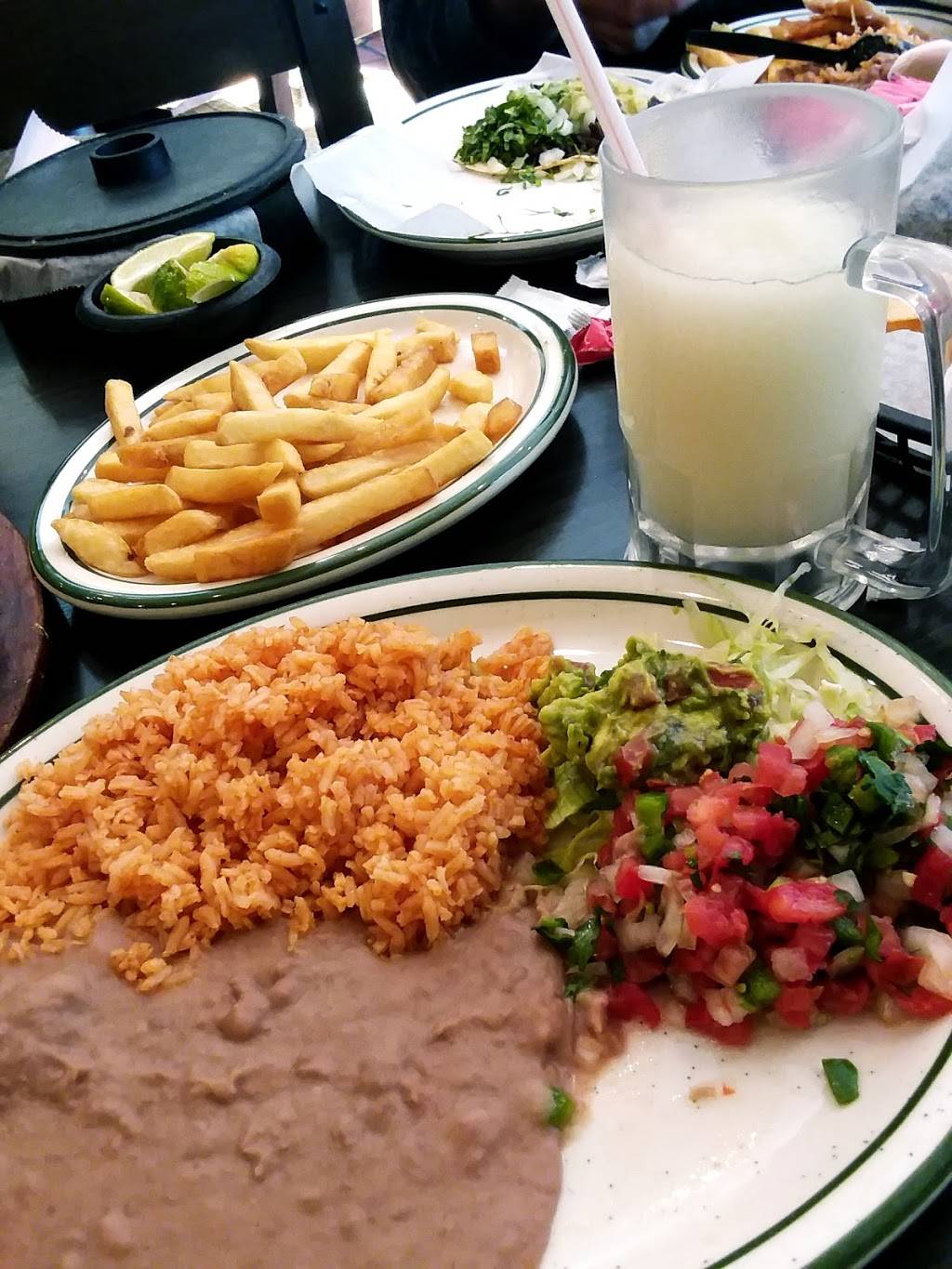 Tepatitlan Mexican Grill | restaurant | 4720 N Main St, Houston, TX 77009, USA | 7138624124 OR +1 713-862-4124
