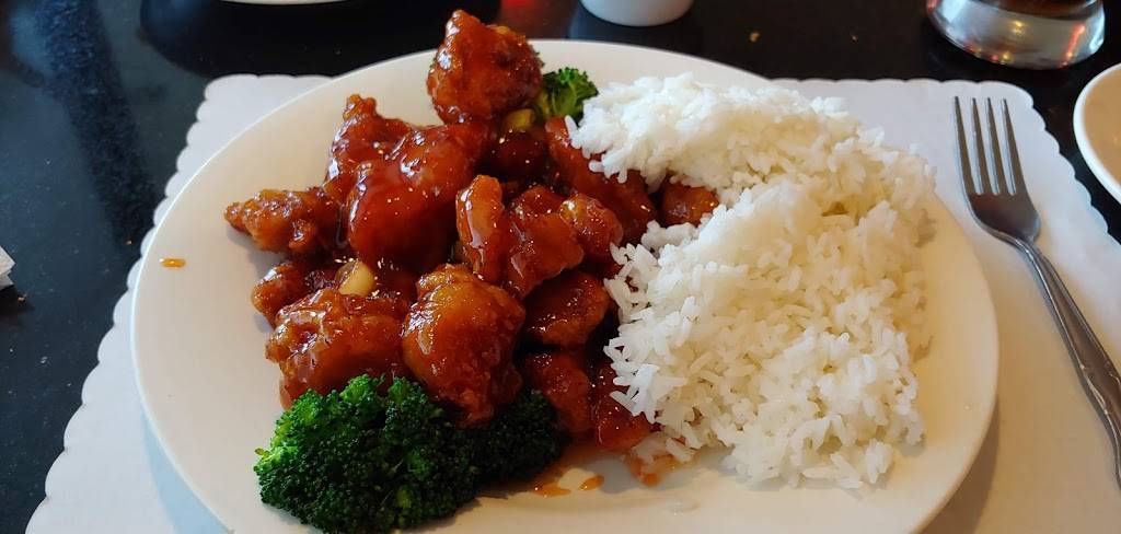 Red Ginger China Bistro | restaurant | 1185 Magnolia Ave #G.H.J, Corona, CA 92879, USA | 9517372878 OR +1 951-737-2878