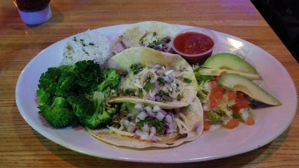 Tight Ends Sports Bar & Grill | restaurant | 2502 Gulf Fwy S, League City, TX 77573, USA | 8327694330 OR +1 832-769-4330