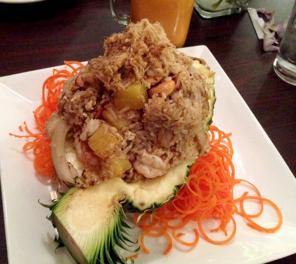 Lucky Thai Restaurant | restaurant | 240 W Broad St, Falls Church, VA 22046, USA | 5714056672 OR +1 571-405-6672