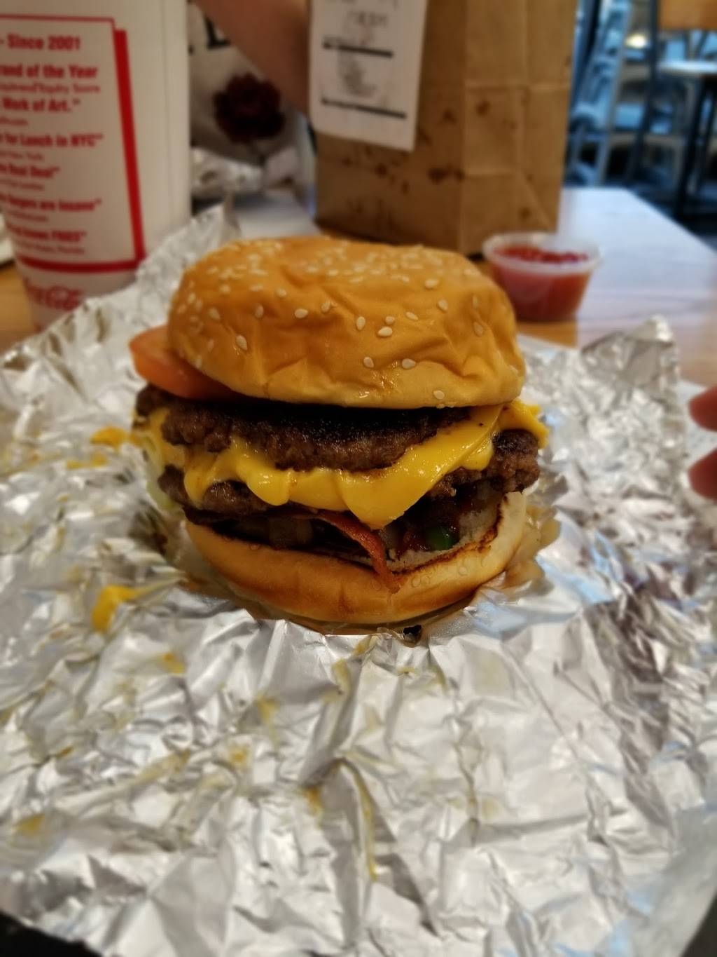 Five Guys | restaurant | 20 Clair Rd W, Guelph, ON N1L 0A8, Canada | 5197679090 OR +1 519-767-9090