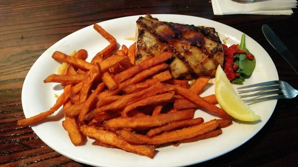 Schooners Grill | restaurant | 12567 Warwick Blvd, Newport News, VA 23606, USA | 7575994144 OR +1 757-599-4144