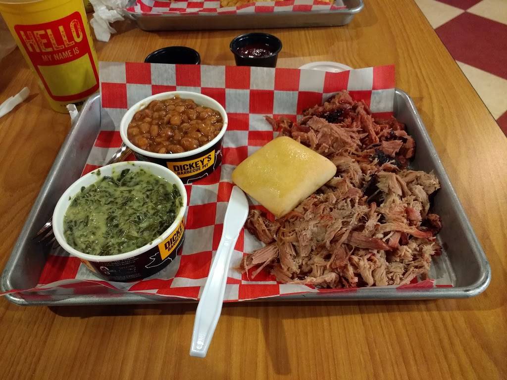 Dickeys Barbecue Pit | restaurant | 70 White Bridge Rd, Nashville, TN 37205, USA | 6159420660 OR +1 615-942-0660