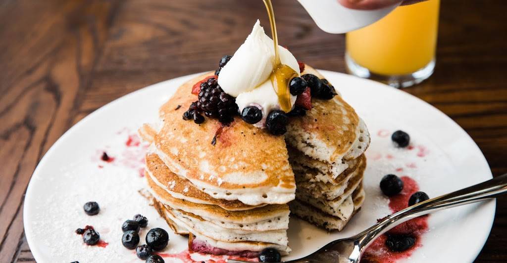 The Library - inspired by the George Peabody Library | restaurant | 600 5th St S, St. Petersburg, FL 33701, USA | 7273699969 OR +1 727-369-9969