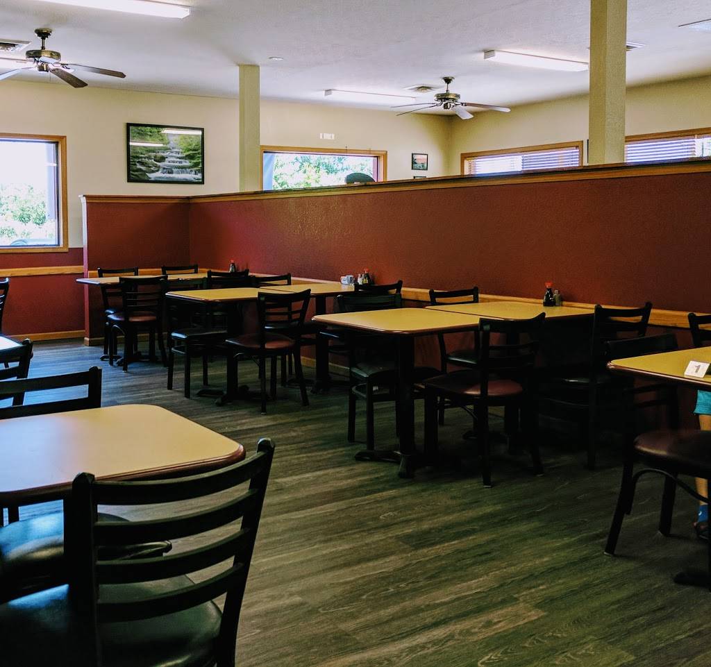 Jade Star | restaurant | 7632 State Hwy 14, Sparta, MO 65753, USA | 4172783860 OR +1 417-278-3860