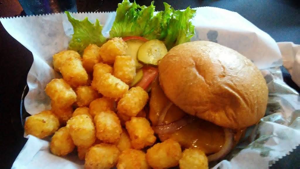 Caseys Pub | restaurant | 2200 Meadowbrook Rd, Springfield, IL 62711, USA | 2172417101 OR +1 217-241-7101