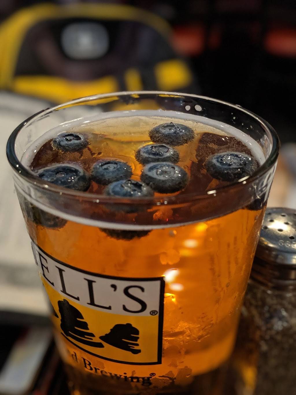 Pauls Pizza & Seafood | restaurant | 14 Benham Rd, Falmouth, MA 02540, USA | 5085485838 OR +1 508-548-5838