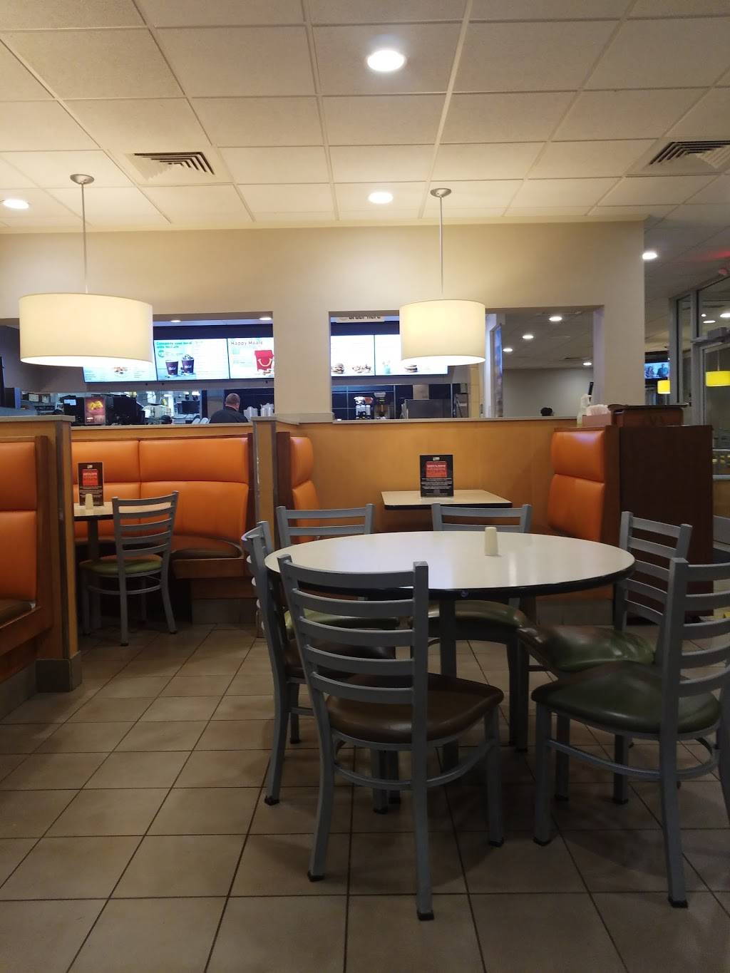 McDonalds | cafe | 902 US-68, Maysville, KY 41056, USA | 6065643319 OR +1 606-564-3319