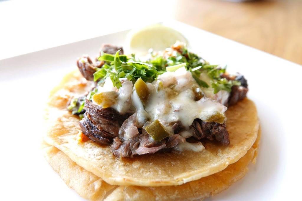 Taco Madre | restaurant | 902 Randall Rd, St. Charles, IL 60175, USA | 6305496161 OR +1 630-549-6161