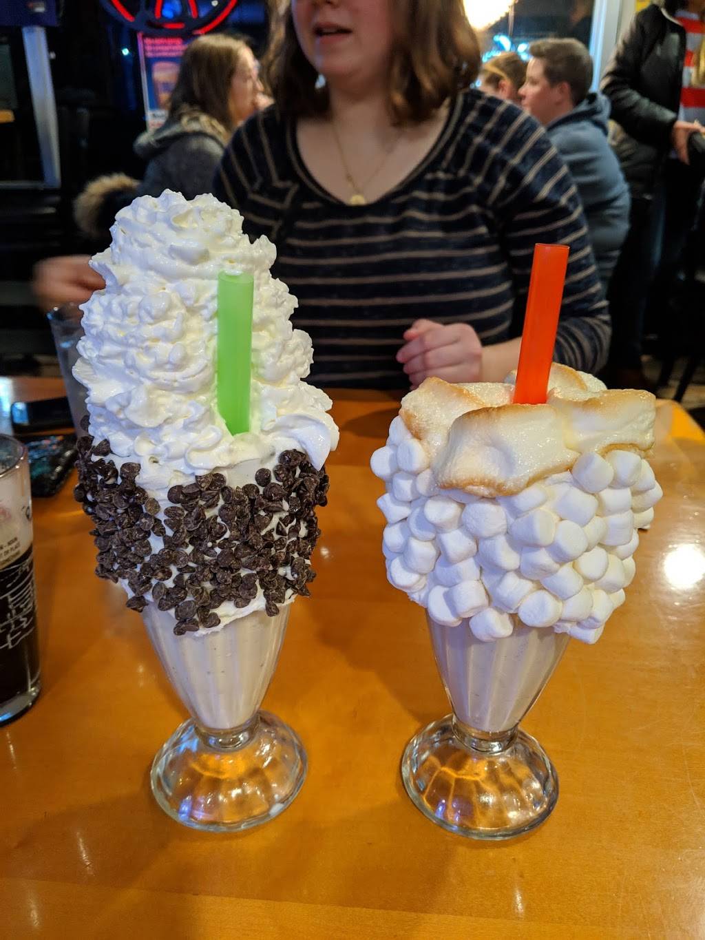 Burger Bar | restaurant | 831-825 VT-15, Colchester, VT 05446, USA | 8024895967 OR +1 802-489-5967