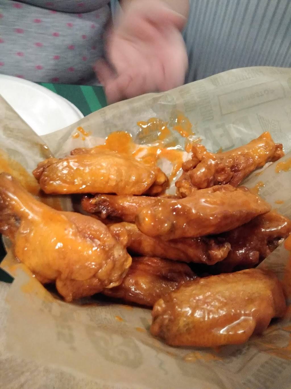 Wingstop | restaurant | 1050 Sunland Park Dr Ste P-100, El Paso, TX 79922, USA | 9155819464 OR +1 915-581-9464