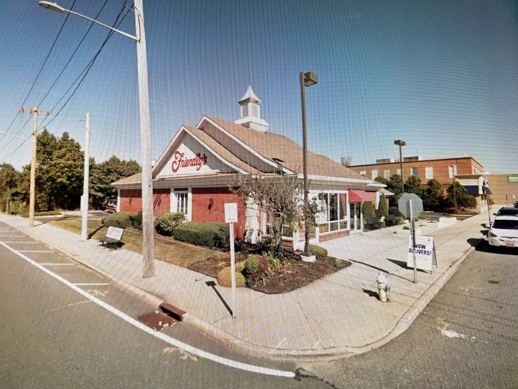 Friendlys | restaurant | 1826 Hempstead Turnpike, East Meadow, NY 11554, USA | 5167943191 OR +1 516-794-3191
