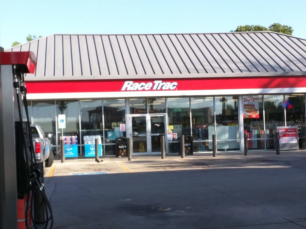 RaceTrac | cafe | 1703 S Loop 288, Denton, TX 76205, USA | 9403801909 OR +1 940-380-1909