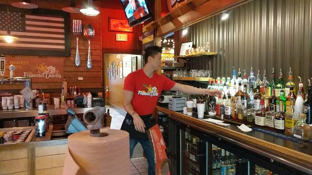 Famous Daves Bar-B-Que | restaurant | 3211 Northdale Blvd NW, Coon Rapids, MN 55448, USA | 7634219467 OR +1 763-421-9467