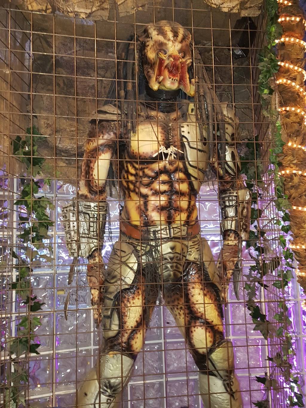 In The Game Hollywood Park | restaurant | 5051 Cal Sag Rd, Crestwood, IL 60418, USA | 7083897275 OR +1 708-389-7275